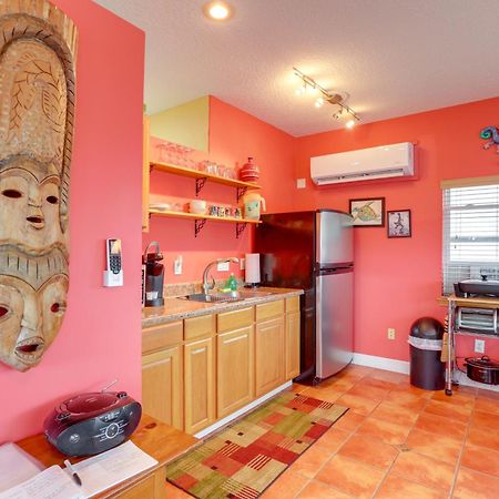 Vibrant Condo - Walk To Indian Rocks Beach! Clearwater Beach Exterior photo