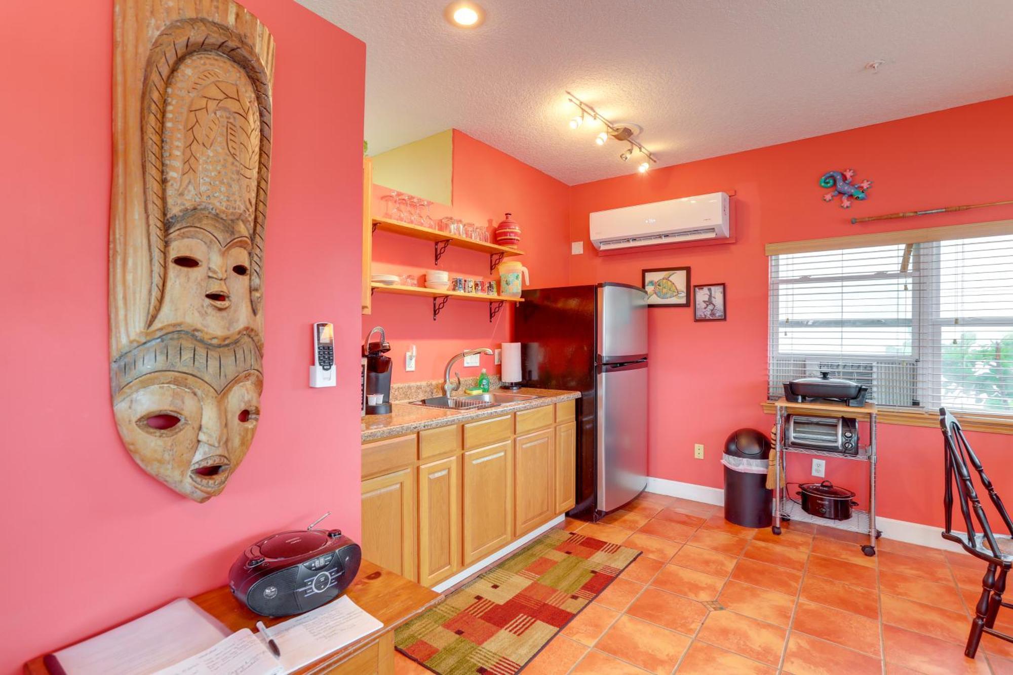 Vibrant Condo - Walk To Indian Rocks Beach! Clearwater Beach Exterior photo