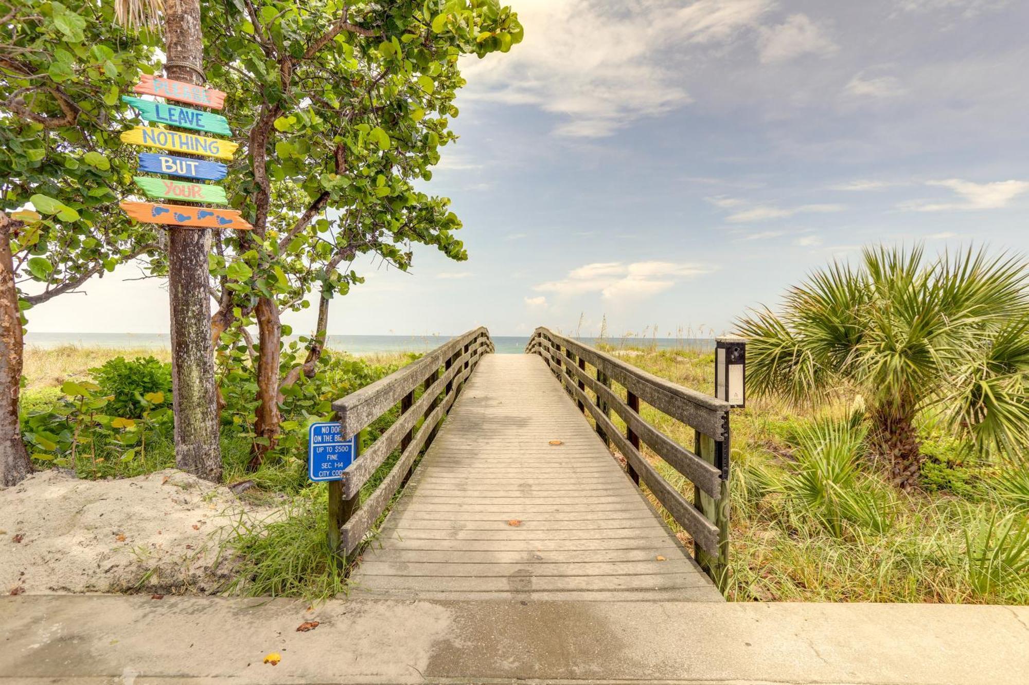 Vibrant Condo - Walk To Indian Rocks Beach! Clearwater Beach Exterior photo